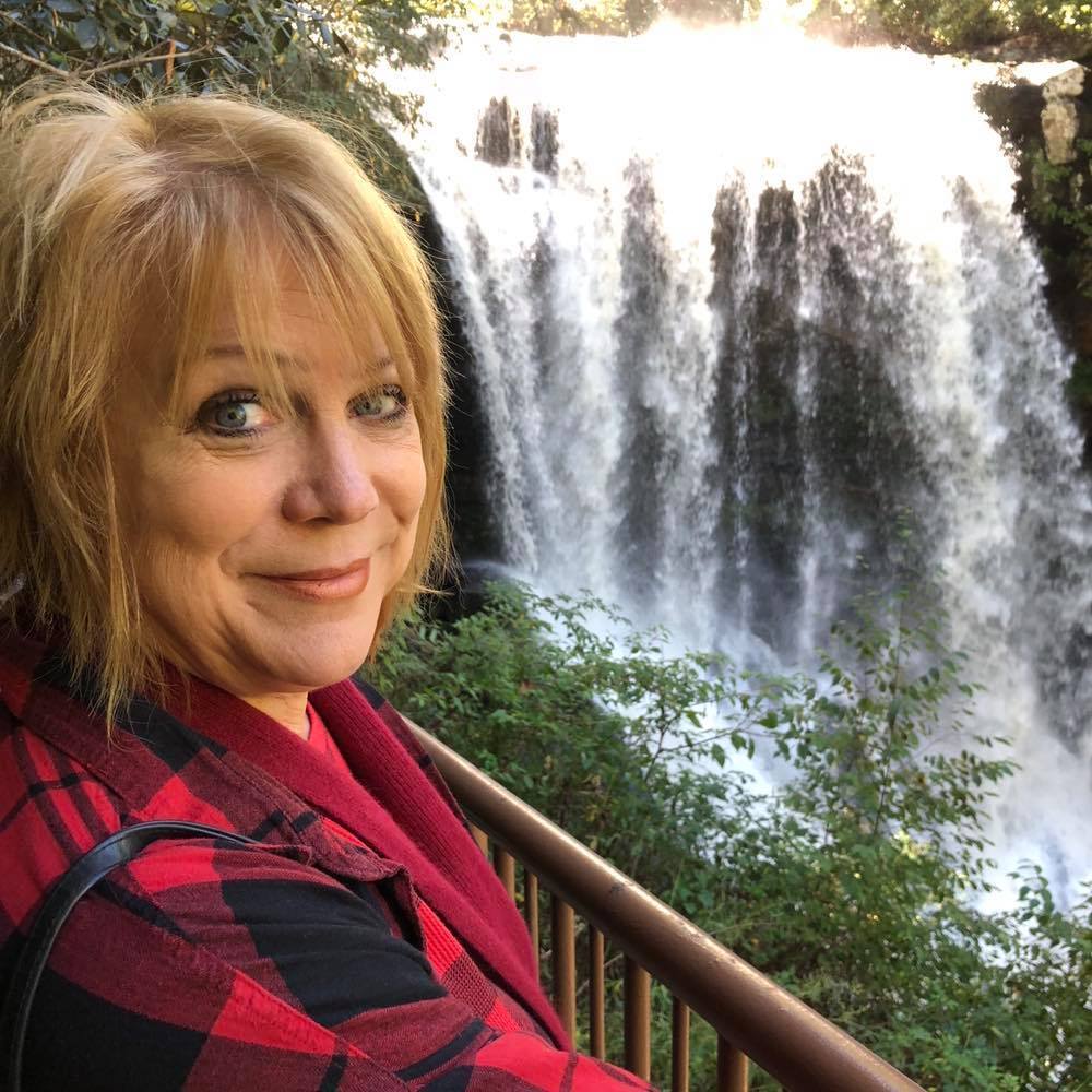 Meet your Posher, Brenda